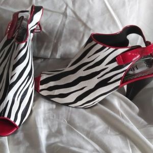 Ladies size 12 shoes